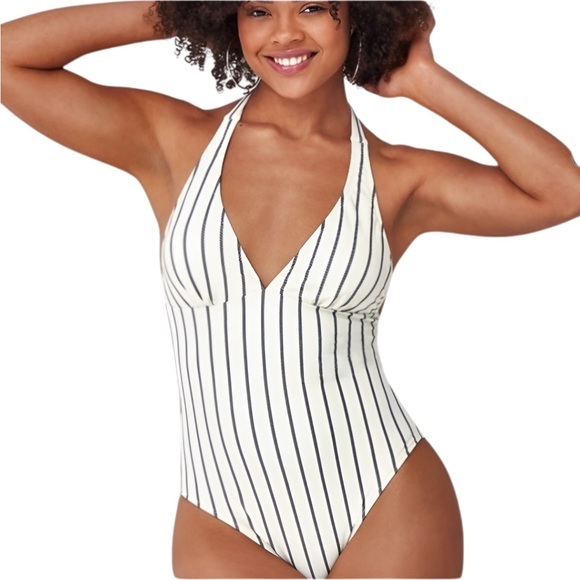 Sleek Stripes:‎ Cupshe One-Piece Swimsuit in Medium - Picture 1 of 6